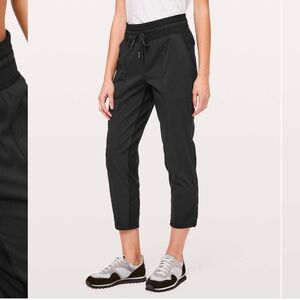 Lululemon Dance Studio 25” Size 10